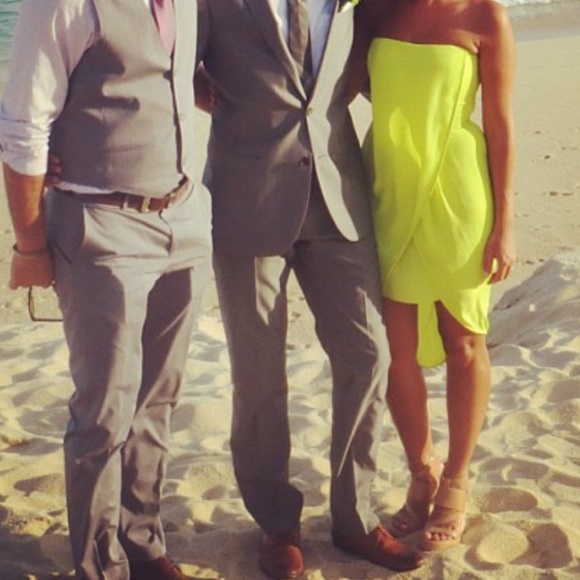 Beautiful BCBG Harriet strapless dress SIZE 0 - Picture 3 of 4